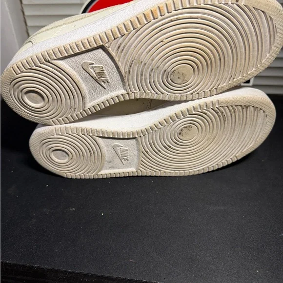 Nike Court Vision Cream Low-Top Sneakers Women’s Size 8 - Picture 8 of 8